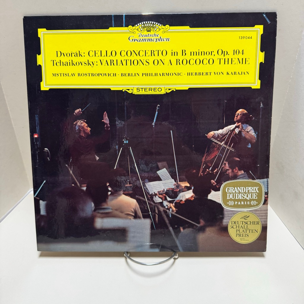 1975 Deutsche Grammophon Records Vinyl LP Antonín Dvořák
“Cellokonzert H-moll”